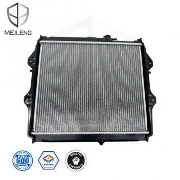 RADIATOR HILUX 98- PETROL