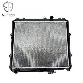 RADIATOR HILUX 98- PETROL